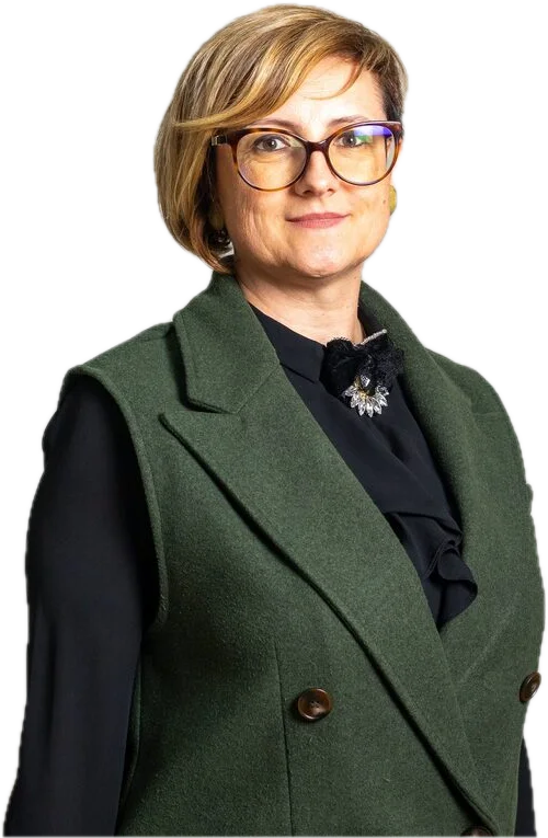 Avocat Simona Jeflea, în cabinetul din Sibiu